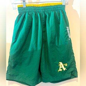Vintage Oakland A’s baseball STARTER shorts size Small